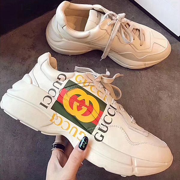 Men de igner hoe vintage platform plate forme neaker port hoe men women luxury bee hoe clunky neaker 2019 fa hion red bottom hot
Men de igner hoe vintage platform plate forme neaker port hoe men women luxury bee hoe clunky neaker 2019 fa hion red bottom hot