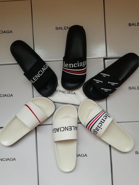 the latest popular 2020 designer's men's and women's fashionable and leisure slippers, sandals, Black
the latest popular 2020 designer's men's and women's fashionable and leisure slippers, sandals, Black