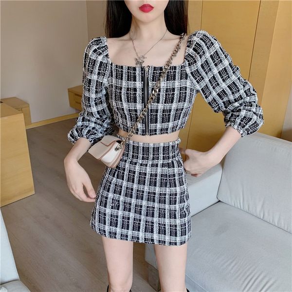 2020 new french retro square collar zipper short high waist hip skirt two-piece suit female fashion, Black
2020 new french retro square collar zipper short high waist hip skirt two-piece suit female fashion, Black