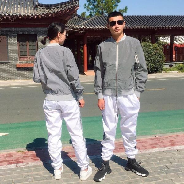 2020 men and women celebrity style autumn and winter reflective flight jacket europe america casual sports baseball jacket i, Black
2020 men and women celebrity style autumn and winter reflective flight jacket europe america casual sports baseball jacket i, Black