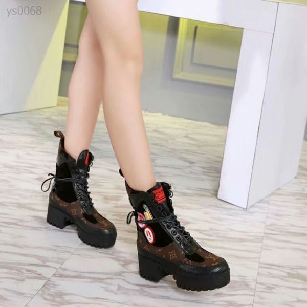 2020 classic luxurys women boots lace-up ankle boots with wild and heavy-duty soles leisure lady martin boots, Black
2020 classic luxurys women boots lace-up ankle boots with wild and heavy-duty soles leisure lady martin boots, Black