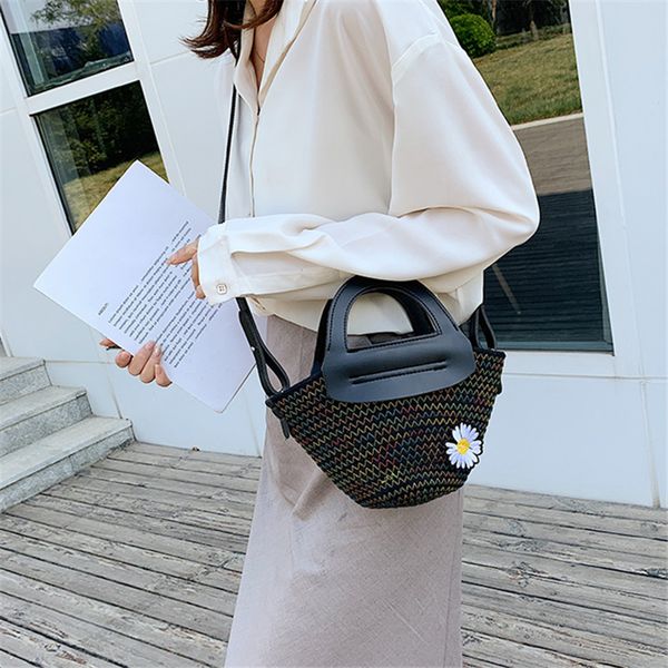 original design summer female 2020 popular new fashion joker messenger bag hand grass woven bag
original design summer female 2020 popular new fashion joker messenger bag hand grass woven bag