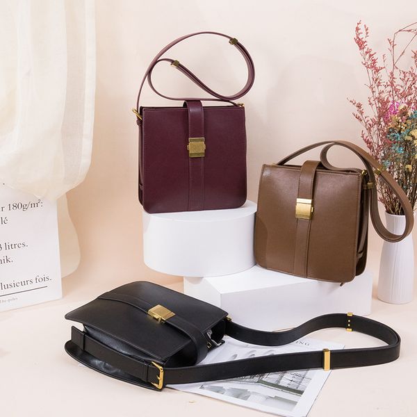 2020 new style high-grade simple large capacity tote bag single shoulder cross fashion women's bag hand
2020 new style high-grade simple large capacity tote bag single shoulder cross fashion women's bag hand