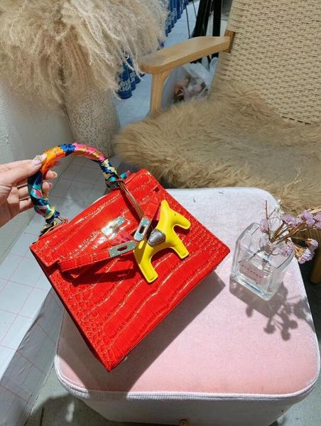 2020 new ladies brand bag luxury ladies pu leather handbag famous designers brand bags wallet shoulder bag 40156 shopping bags-011
2020 new ladies brand bag luxury ladies pu leather handbag famous designers brand bags wallet shoulder bag 40156 shopping bags-011