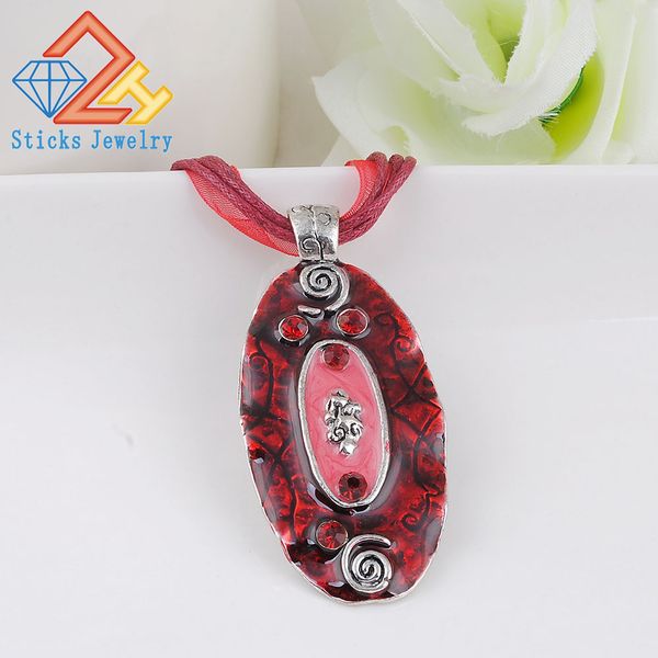 retro style necklace environmentally friendly zinc alloy enamel trendy ladies pendant, Silver
retro style necklace environmentally friendly zinc alloy enamel trendy ladies pendant, Silver