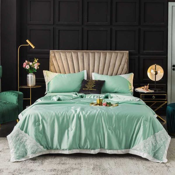 4pcs/set lace patchwork solid color bedding set elegant fashion silk quilt pillowcases bedspread sheet set home textiles
4pcs/set lace patchwork solid color bedding set elegant fashion silk quilt pillowcases bedspread sheet set home textiles