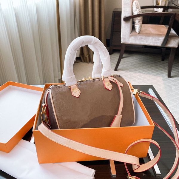 new ladies handbag shoulder bag for women fashion lady messenger bags 20061603x
new ladies handbag shoulder bag for women fashion lady messenger bags 20061603x