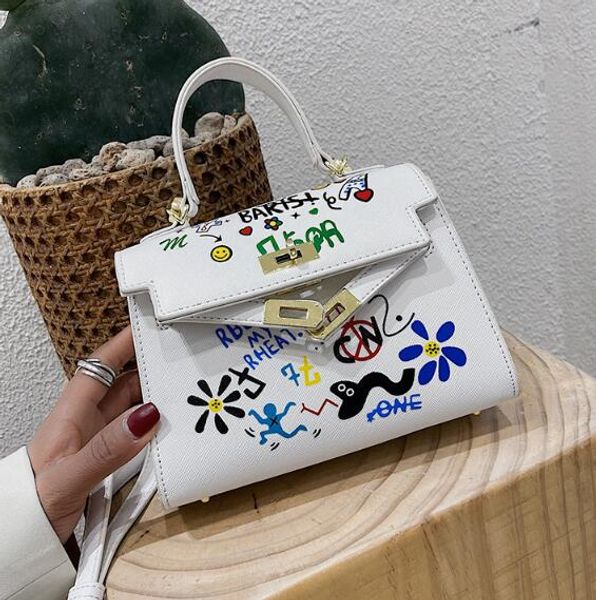 2020 mini kely handbags lady small crossbody bag fashion women graffiti shoulder bags messenger bag
2020 mini kely handbags lady small crossbody bag fashion women graffiti shoulder bags messenger bag