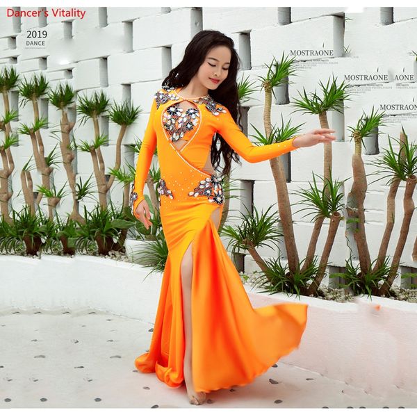 2019 new women's belly / girls dancing costumes dress+bra 2pcs slim high-end silk one-piece dress, Black;red
2019 new women's belly / girls dancing costumes dress+bra 2pcs slim high-end silk one-piece dress, Black;red