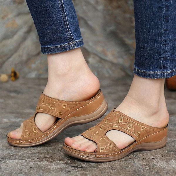 2020 outdoor sandals women sandals summer ladies fashion wedge heel embroidery beach shoes women's, Black
2020 outdoor sandals women sandals summer ladies fashion wedge heel embroidery beach shoes women's, Black