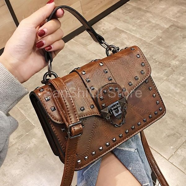 european vintage fashion female square bag 2019 new pu leather women bag rivet lock tote shoulder messenger
european vintage fashion female square bag 2019 new pu leather women bag rivet lock tote shoulder messenger
