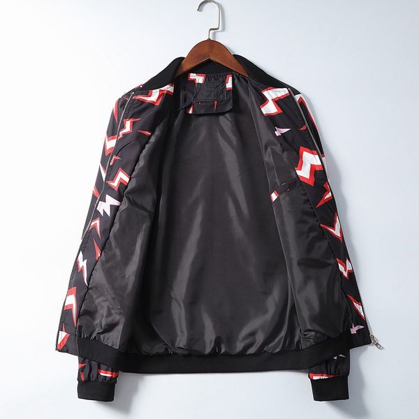 2019 new winter men's jacket collar lightning printing thin section of young european and american fashion men's baseball jacket, Black;brown
2019 new winter men's jacket collar lightning printing thin section of young european and american fashion men's baseball jacket, Black;brown