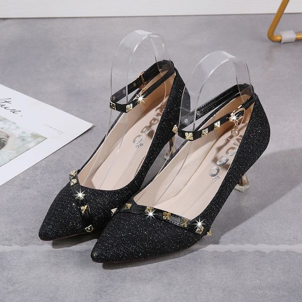 2020 female fashion high heels pointed buckle stilettos metal decoration bling sparkling sandals zapatos tacon mujer u28-51, Black
2020 female fashion high heels pointed buckle stilettos metal decoration bling sparkling sandals zapatos tacon mujer u28-51, Black