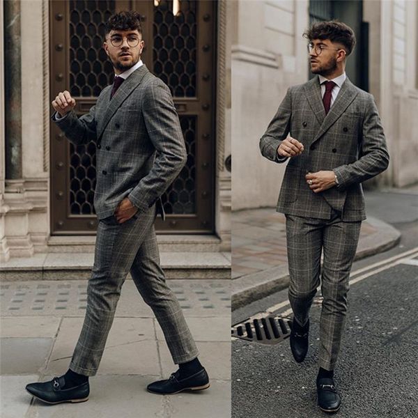 new grey mens suits 2 piece (coat+pants) peaked lapel terno masculino business men suit custom made, White;black
new grey mens suits 2 piece (coat+pants) peaked lapel terno masculino business men suit custom made, White;black