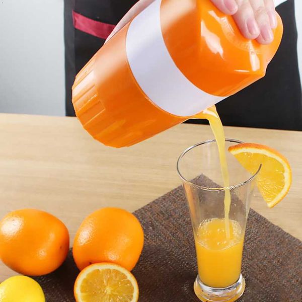 manual citrus juicer for orange lemon fruit squeezer 100% original juice child healthy life potable juicer machine
manual citrus juicer for orange lemon fruit squeezer 100% original juice child healthy life potable juicer machine