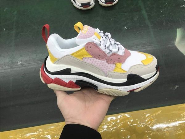 men casual shoes fashion luxury designer sneakers paris 17fw triple-s dad shoes embroidered words thick platform 8 layer sole, Black
men casual shoes fashion luxury designer sneakers paris 17fw triple-s dad shoes embroidered words thick platform 8 layer sole, Black