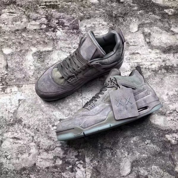 KAWS x 4 4S VI прохладный серый черный белый Мужчины Женщины баскетбольная обувь 930155-001 / 003 аутентичные KAWS Air Jordan спортивные кроссовки
KAWS x 4 4S VI прохладный серый черный белый Мужчины Женщины баскетбольная обувь 930155-001 / 003 аутентичные KAWS Air Jordan спортивные кроссовки