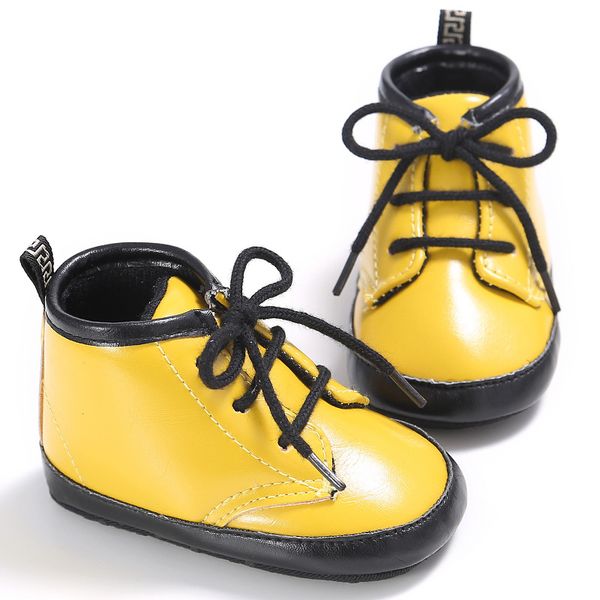age 0-1 years in the spring and autumn to help tie the soft soles of male and female infants toddlers
age 0-1 years in the spring and autumn to help tie the soft soles of male and female infants toddlers