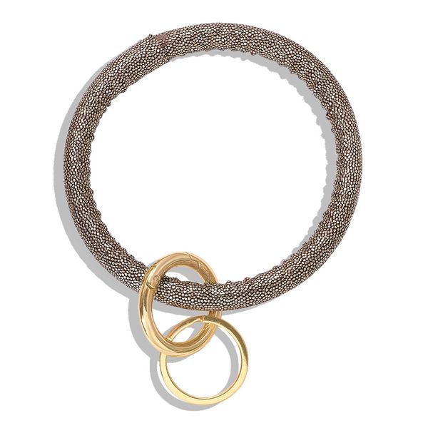 wholesale- fashion ins designer simple outdoor sports leather skin bangle bracelet for woman with key ring 16 colors, Black
wholesale- fashion ins designer simple outdoor sports leather skin bangle bracelet for woman with key ring 16 colors, Black