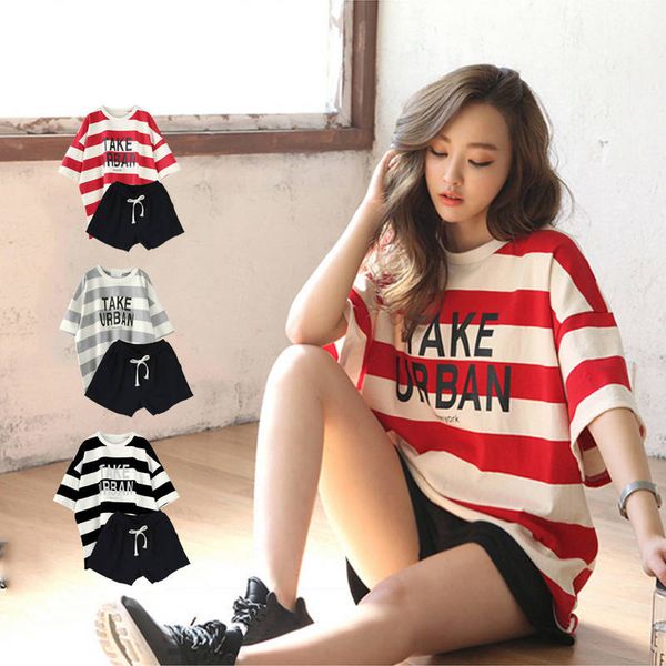 large size striped casual suit female summer short-sleeved t-shirt student sports suit loose running shorts two-piece set, Black;blue
large size striped casual suit female summer short-sleeved t-shirt student sports suit loose running shorts two-piece set, Black;blue