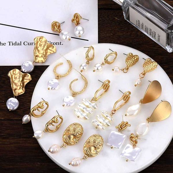 kinfolk pearl dangle earrings for women gold statement drop earring korean studs earings geometric fashion jewelry 2020, Silver
kinfolk pearl dangle earrings for women gold statement drop earring korean studs earings geometric fashion jewelry 2020, Silver