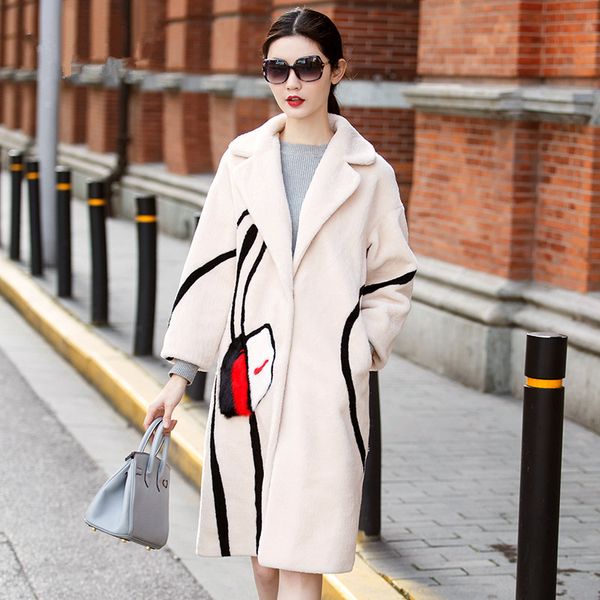 2020 luxury genuine real sheep fur coat female jacket winter warm women wool fur outerwear coats lady clothing wyq852, Black
2020 luxury genuine real sheep fur coat female jacket winter warm women wool fur outerwear coats lady clothing wyq852, Black