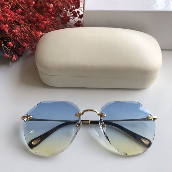 luxury 146 sunglasses for women fashion deisng uv400 len summer style favorite type designer face come with case, White;black
luxury 146 sunglasses for women fashion deisng uv400 len summer style favorite type designer face come with case, White;black