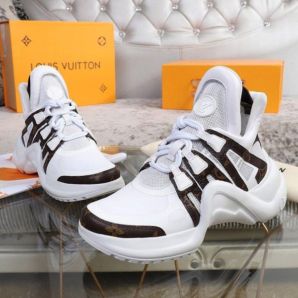 f7 new limited edition chao brand women 's casual shoes ,fashion single shoes ,original box packaging ,size :35 -40, Black
f7 new limited edition chao brand women 's casual shoes ,fashion single shoes ,original box packaging ,size :35 -40, Black