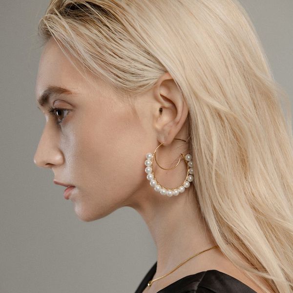new fashion baroque french pearl earrings big circle earrings personality for female, Golden;silver
new fashion baroque french pearl earrings big circle earrings personality for female, Golden;silver