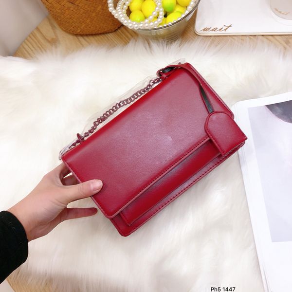 2020 new classic щитка цепи сумка сумки женщины plaid сумки натуральной кожи кошелек crossbody плеча сумка
2020 new classic щитка цепи сумка сумки женщины plaid сумки натуральной кожи кошелек crossbody плеча сумка