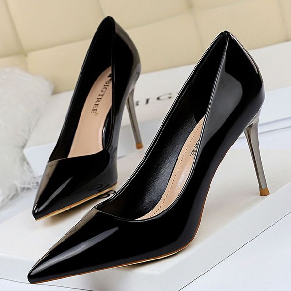 women new wedding shoespointed toe leather women pumps fashion office shoes high heels thin heel shoes, Black
women new wedding shoespointed toe leather women pumps fashion office shoes high heels thin heel shoes, Black