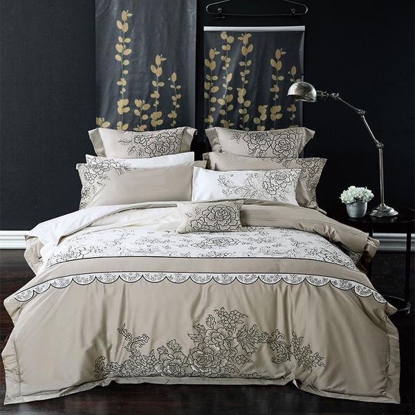 34long staple cotton gray / white embroidery bedding set duvet cover bed linen bed sheet pillowcase king 4/6/8/9pcs
34long staple cotton gray / white embroidery bedding set duvet cover bed linen bed sheet pillowcase king 4/6/8/9pcs