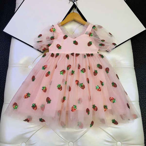 european and american parent-child outfit summer new 2020 strawberry sequined gauze with bubble sleeves baby girl dress, Blue
european and american parent-child outfit summer new 2020 strawberry sequined gauze with bubble sleeves baby girl dress, Blue