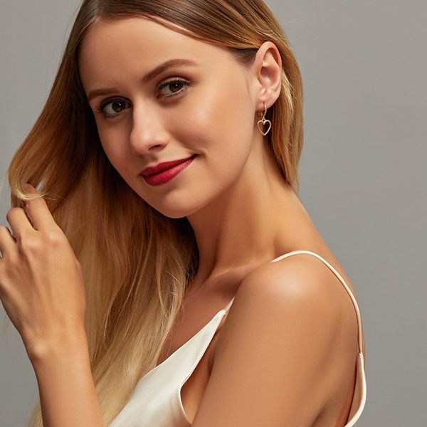 europe hollow love dangle earrings metal simple lovers gift ear clip for women alloy gold heart earring drop jewelry accessories wholesale, Silver
europe hollow love dangle earrings metal simple lovers gift ear clip for women alloy gold heart earring drop jewelry accessories wholesale, Silver