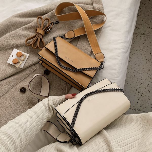 2020 new women's shoulder bag fashion wide strap casual chain portable small square bag ladies shoulder messenger women
2020 new women's shoulder bag fashion wide strap casual chain portable small square bag ladies shoulder messenger women