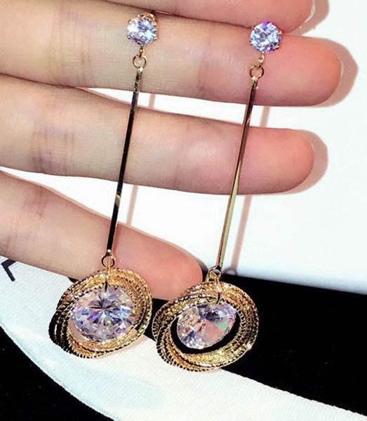 wholesale-super glittering fashion luxury designer zircon round circles long drop pendant dangle chandelier stud earrings for woman, Golden;silver
wholesale-super glittering fashion luxury designer zircon round circles long drop pendant dangle chandelier stud earrings for woman, Golden;silver