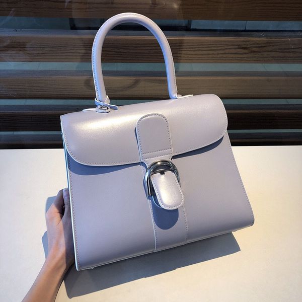 classic 1 new women's shoulder bag 7a high-end custom quality handbag fashion style gold and silver metal accessories
classic 1 new women's shoulder bag 7a high-end custom quality handbag fashion style gold and silver metal accessories