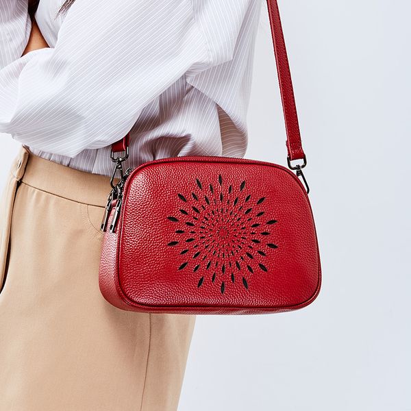 caramel color small square bag ladies new retro clamshell luxury portab 1307le small bag designer classic wild one shoulder diagonal bag
caramel color small square bag ladies new retro clamshell luxury portab 1307le small bag designer classic wild one shoulder diagonal bag