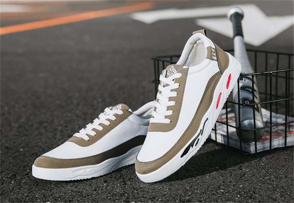 new 2019 with box breathable sneakers foreign trade explosion models canvas shoes students outdoor warm men's shoes factory39-44, Black 
new 2019 with box breathable sneakers foreign trade explosion models canvas shoes students outdoor warm men's shoes factory39-44, Black