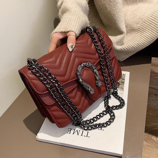 factory wholesale brand wave pattern women messenger bag classic diamond chain bags elegant atmosphere diamonds leather shoulder handbag, Black;red
factory wholesale brand wave pattern women messenger bag classic diamond chain bags elegant atmosphere diamonds leather shoulder handbag, Black;red