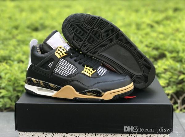 2018 new 4 wings blkac gold sports basketball shoes for mens black chaussures designer 4s athletic 724142-899 size 7-13, White;red
2018 new 4 wings blkac gold sports basketball shoes for mens black chaussures designer 4s athletic 724142-899 size 7-13, White;red