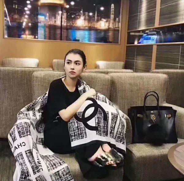 luxury winter cashmere scarf pashmina for women brand designer warm scarf fashion women imitate cashmere wool long shawl wrap 180x70cm, Blue;gray
luxury winter cashmere scarf pashmina for women brand designer warm scarf fashion women imitate cashmere wool long shawl wrap 180x70cm, Blue;gray