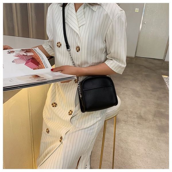 2020 new women's korean version of the simple ladies crossbody bag korean casual ladies small square bag
2020 new women's korean version of the simple ladies crossbody bag korean casual ladies small square bag