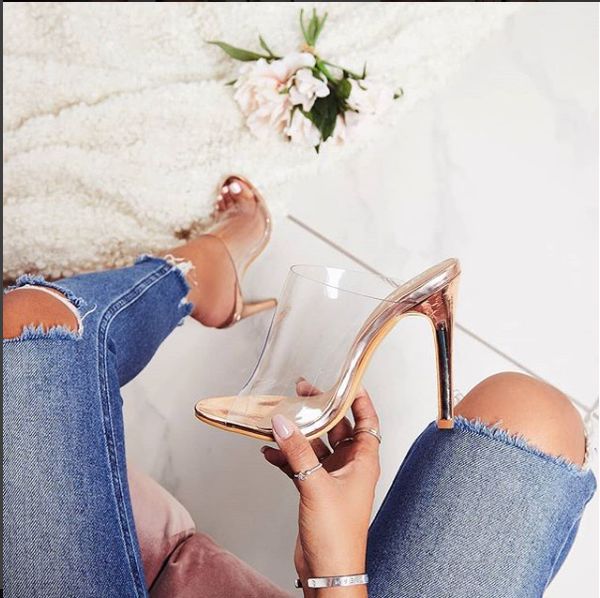 new pvc jelly sandals crystal open toed thin heels crystal women transparent heel sandals slippers pumps, Black
new pvc jelly sandals crystal open toed thin heels crystal women transparent heel sandals slippers pumps, Black