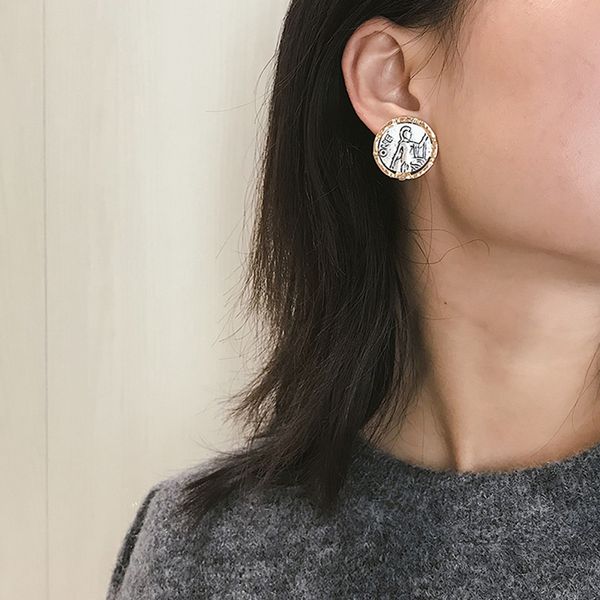 amorcome vintage lady монет нет пирсинг серьги для девушки женщин модный блестящий золотой серебряный металлический зажим серьги заявление п, Silver
amorcome vintage lady монет нет пирсинг серьги для девушки женщин модный блестящий золотой серебряный металлический зажим серьги заявление п, Silver