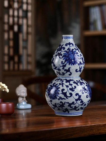 jingdezhen traditional chinese blue and white vase gourd-shape vase home room ornament ice cracks pattern
jingdezhen traditional chinese blue and white vase gourd-shape vase home room ornament ice cracks pattern
