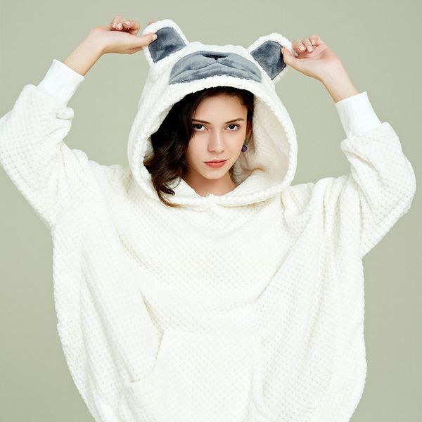 coral velvet bear pajamas fashion thicker warm korean style sleepwear set lovely long-sleeved winter ladies home suit, Black;red
coral velvet bear pajamas fashion thicker warm korean style sleepwear set lovely long-sleeved winter ladies home suit, Black;red