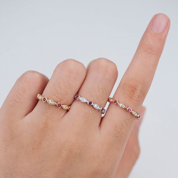 fashion simple micro-inlay zirconia ladies rings chic unique women party rings romantic couple wedding jewelry gifts bague femme, Silver
fashion simple micro-inlay zirconia ladies rings chic unique women party rings romantic couple wedding jewelry gifts bague femme, Silver