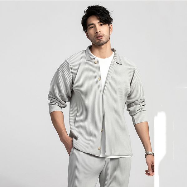 ewq / men's wear japanese stretch fabric oversize long sleeve pleated shirt sunscreen clothes for male new 9y3055, White;black
ewq / men's wear japanese stretch fabric oversize long sleeve pleated shirt sunscreen clothes for male new 9y3055, White;black