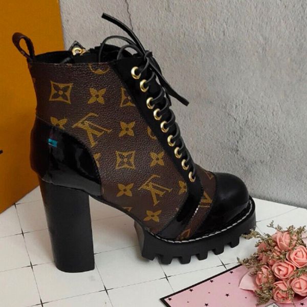 new short bootslv female leather front with round head elasticated boots personality thick bottom high heels custom net red martin boots, Black
new short bootslv female leather front with round head elasticated boots personality thick bottom high heels custom net red martin boots, Black
